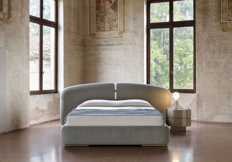 Monography HYDE PARK BED