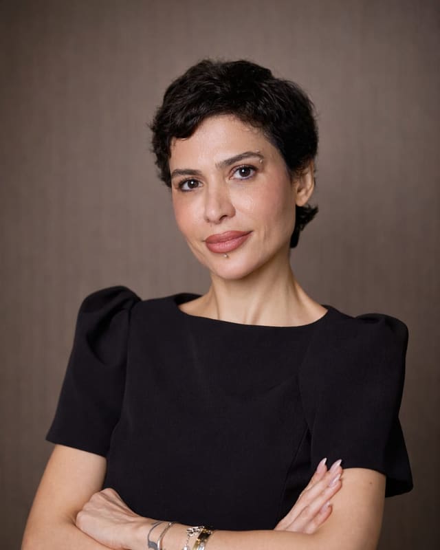 Sarvi, Sales Executive, FF&E